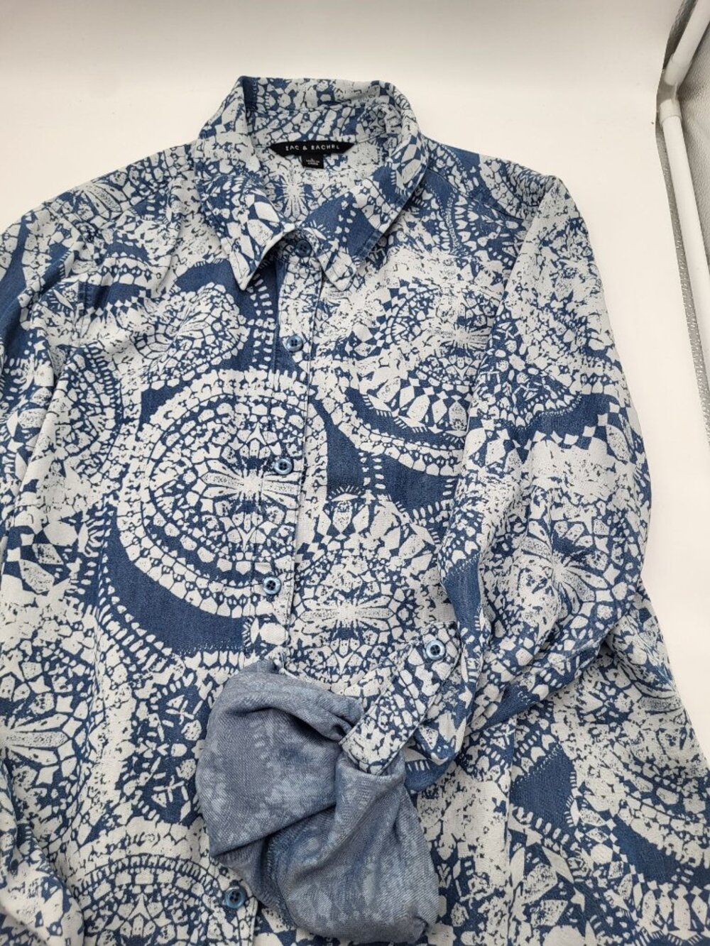 Zac & Rachel Women's LG Blue Patterned Tunic Blouse Roll-Tab Sleeve Boho Artsy - Picture 3 of 9